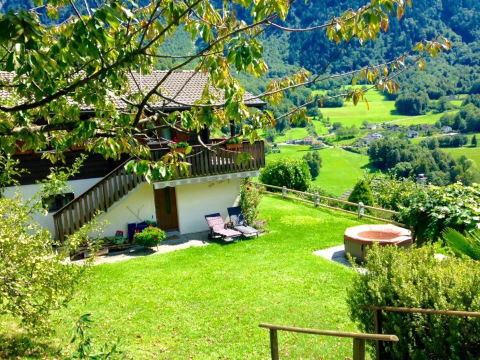 Modern Charme Studio In Chalet Villa Ponto Valentino Bagian luar foto