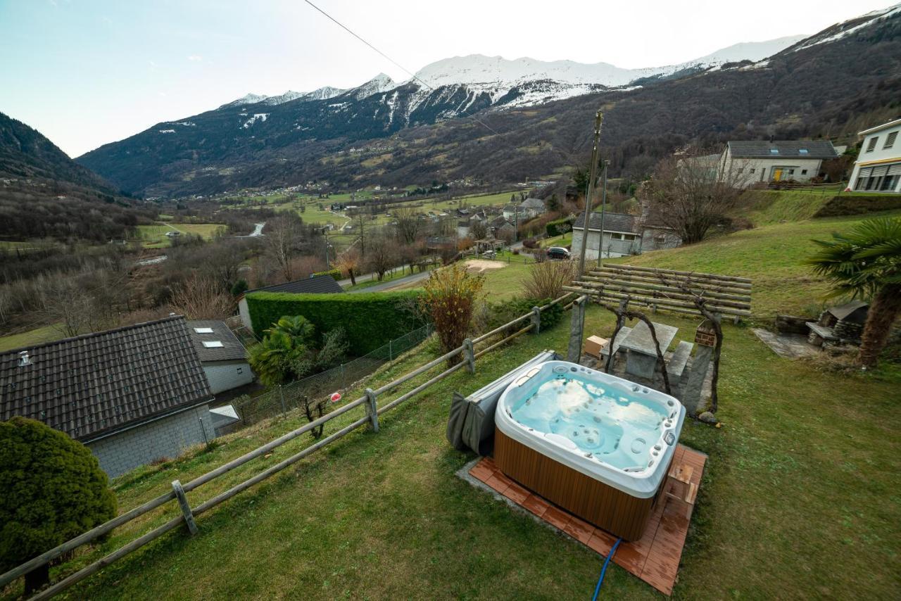 Modern Charme Studio In Chalet Villa Ponto Valentino Bagian luar foto