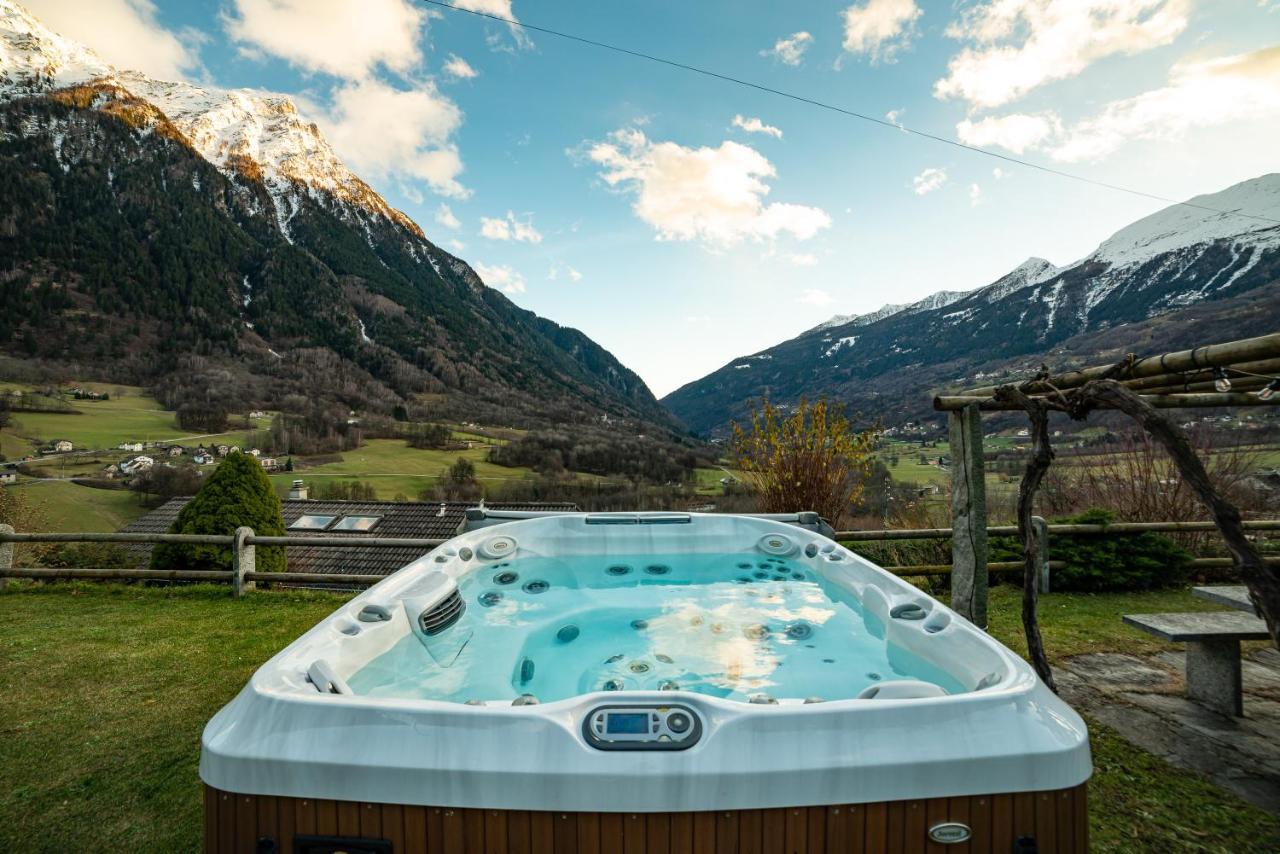 Modern Charme Studio In Chalet Villa Ponto Valentino Bagian luar foto